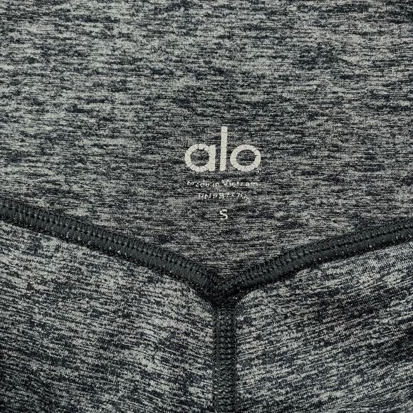 ALO YOGA Heathered Gray Activewear 7/8 Leggings Womens Size Small - Picture 3 of 5